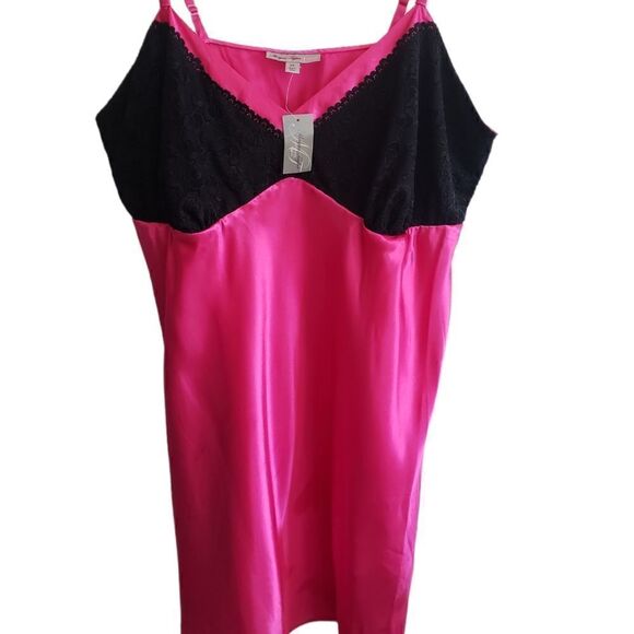 Morgan Taylor Intimates Plus Size 3X Pink and Black lace Nightie - Picture 1 of 3